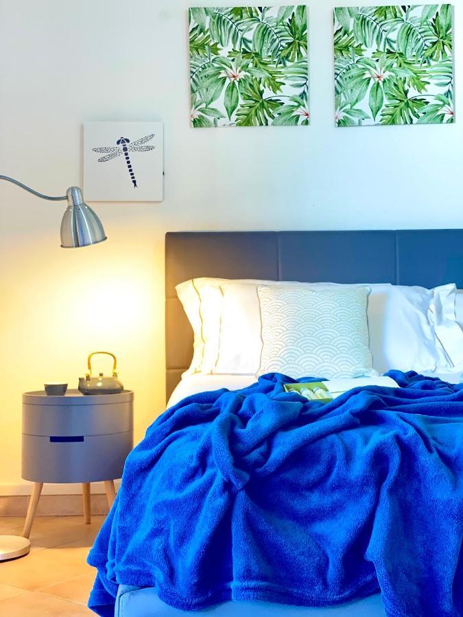 Homey Experience - Navy Sea View Apartments Olbia Ruang foto