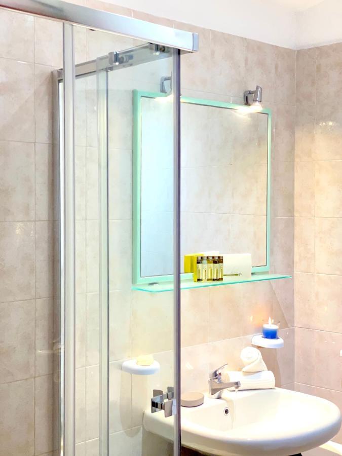 Homey Experience - Navy Sea View Apartments Olbia Bagian luar foto