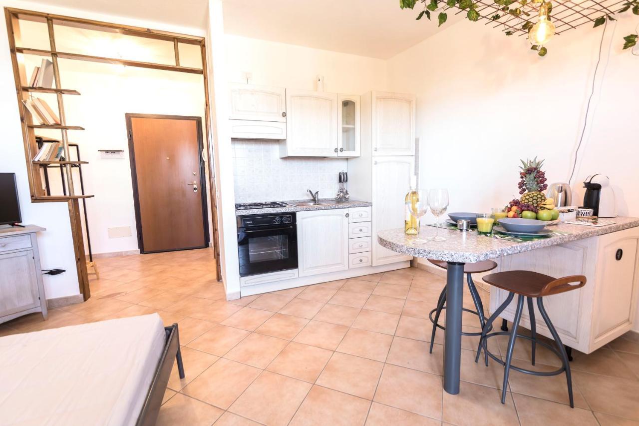 Homey Experience - Navy Sea View Apartments Olbia Bagian luar foto